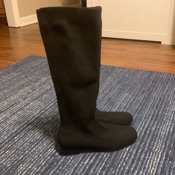 Vivaia Tara Pro Knee High Boots - Picture 10 of 14